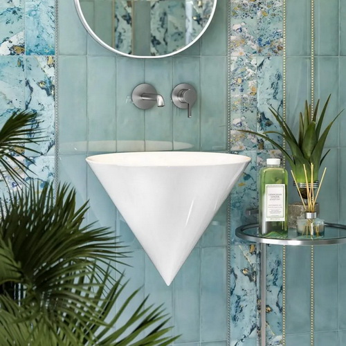 ПОЭЗИЯ ПЛАВНЫХ ЛИНИЙ