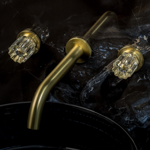 УТОНЧЕННЫЕ СИЛУЭТЫ СОВРЕМЕННОСТИ