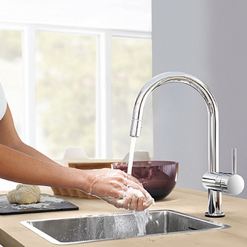 НЕЖНОСТЬ ПРИКОСНОВЕНИЙ