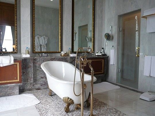 Чугунная ванна Devon&Devon Admiral ножки золото 2MRADMIRALOTDD