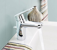 Grohe Europlus II Смеситель для раковины, с д/к, длина излива 9,2 см, цвет: хром 33156002