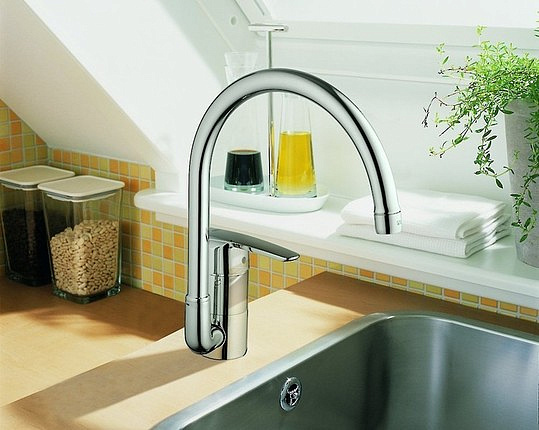 Grohe Euroeco Смеситель для кухни, с поворотным изливом, цвет: хром 32752000