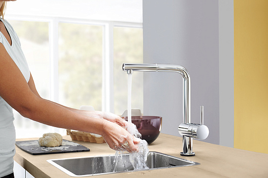 Grohe Minta Touch Смеситель для кухни, с выдвижным изливом, цвет: хром 31360001