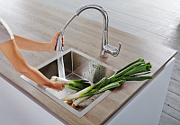 Grohe Zedra Смеситель для кухни, с выдвижным изливом, цвет: хром 32294001