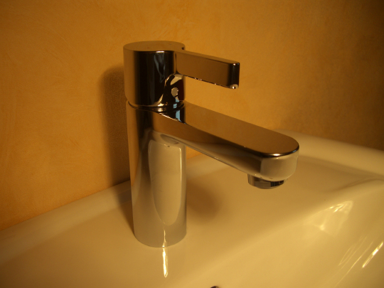 Hansgrohe Metris S Смеситель для раковины однорычажный, с донным клапаном, цвет: хром 31060000