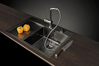 Omoikiri Akashi-S-C Смеситель для кухни с гибким изливом, цвет: хром OAK-CR-35-S