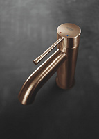 Grohe Essence New Смеситель для раковины, без д/к, длина излива 11,6 см, цвет: медь 23590DL1