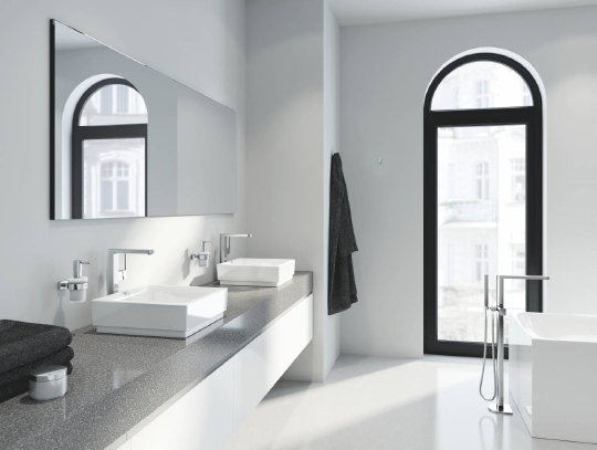 Grohe Plus Смеситель для раковины высокий, с д/к, высота излива 29,1 см, цвет: хром 32618003