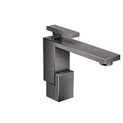 Axor Edge Смеситель для раковины на 1 отверстие с донным клапаном, цвет: полированный черный хром 46011330