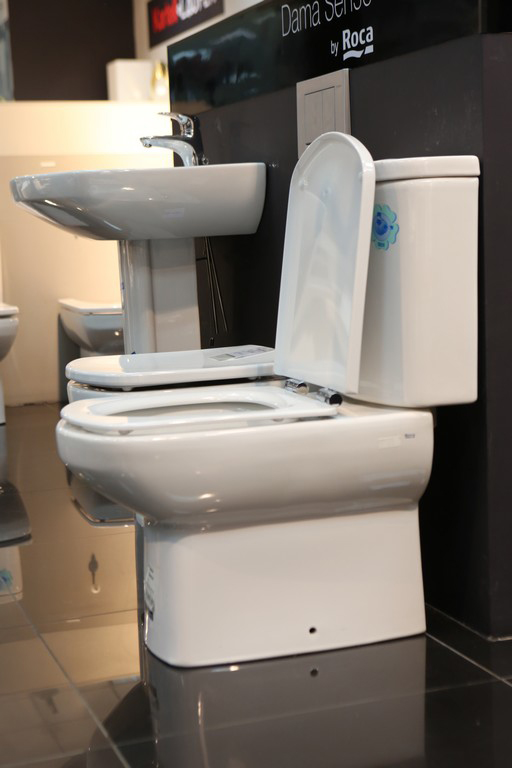 Roca Dama Senso Чаша напольного унитаза 35,5х66 см, без крышки, двойной выпуск, цвет: белый глянец 342517000