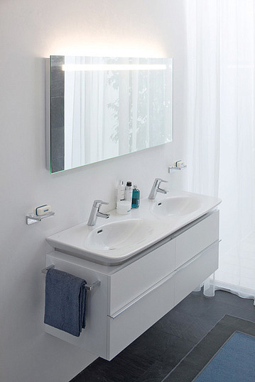 Раковина Laufen Palace New  двойная 8.1070.8.000.104.1