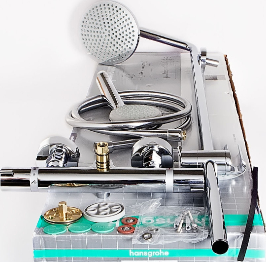 Hansgrohe Croma Душевая стойка: термостат, верхний душ 16 см, ручной душ 4 режима, цвет: хром 27135000