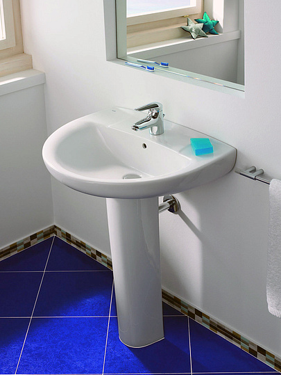 Roca Victoria Раковина подвесная 56х46 см, с переливом, без донного клапана, цвет: белый глянцевый 32739300Y