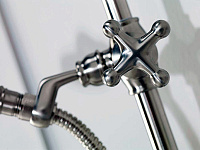 Bossini Liberty Душевая стойка: смеситель, ручной и верхний душ, 1 вид струи, шланг, цвет: chrome L01203.030