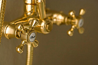 Bossini Retro Душевая стойка: смеситель, ручной и верхний душ, 1 вид струи, шланг, цвет: gold L01526.021