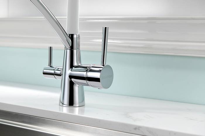 Paulmark Siеgen Смеситель для кухни с гибким изливом, цвет: хром-белый Si213111-CrW