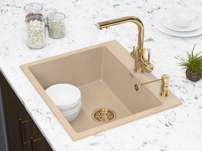 Paulmark Essen Смеситель для кухни с гибким изливом, цвет: золото Es213011-G