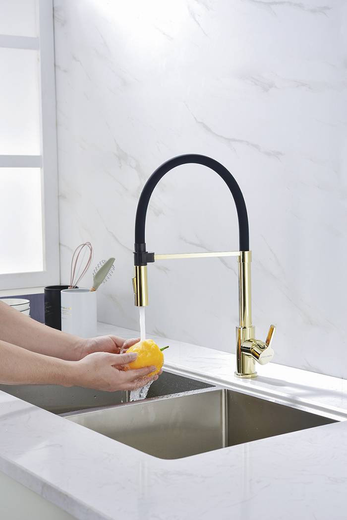 Paulmark Halt Смеситель для кухни высота излива 17 см, цвет: золото Ha214021-G