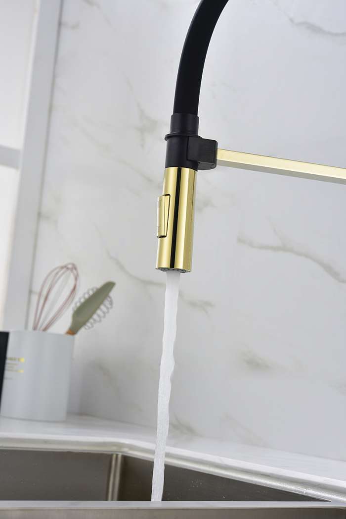 Paulmark Halt Смеситель для кухни высота излива 17 см, цвет: золото Ha214021-G