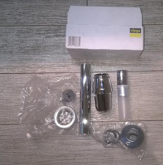 Сифон для раковины Viega  с пробкой 366681