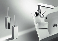 Colombo Design Lulu Ершик для унитаза напольный, с латунной колбой, цвет: chrome B6206.CR