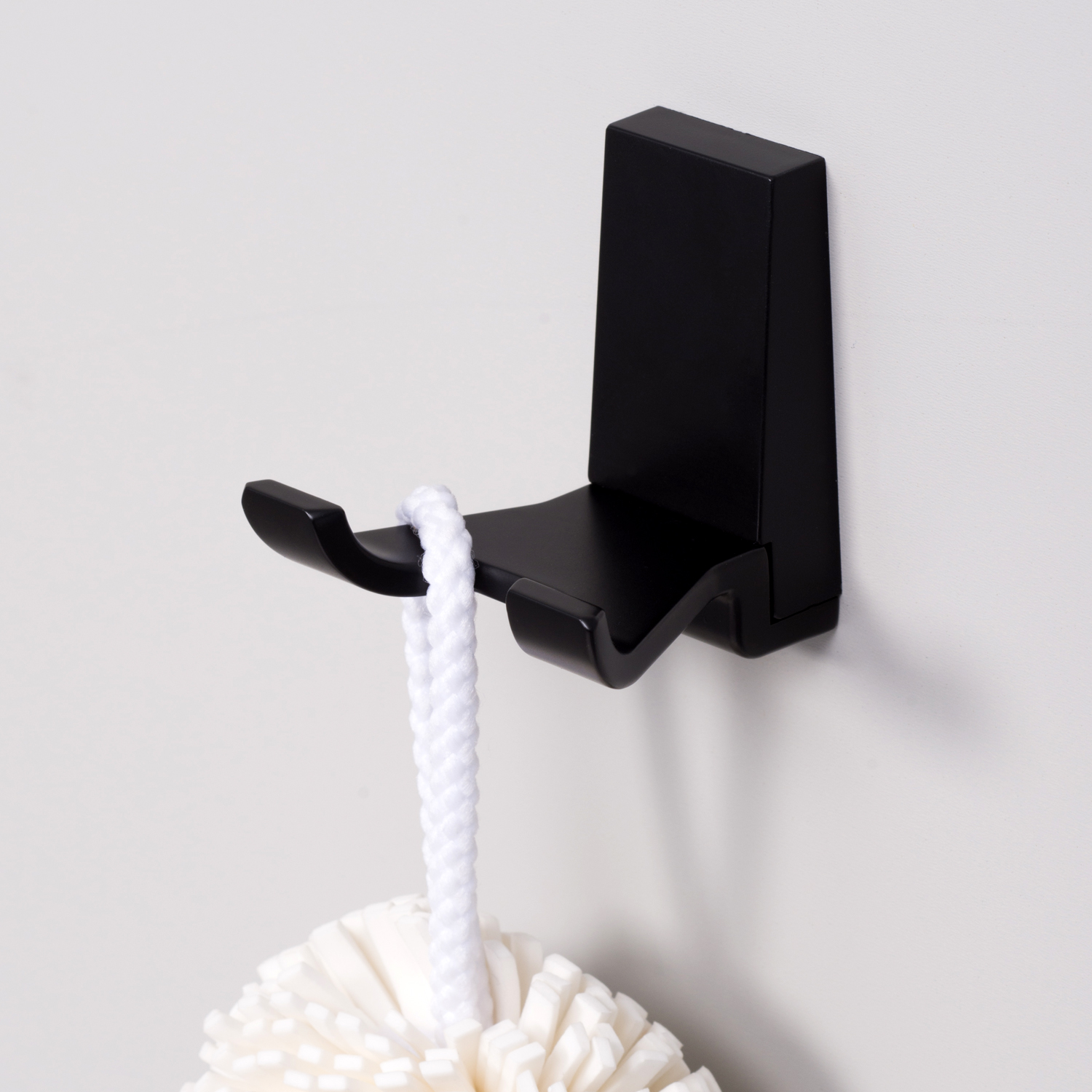 Wasserkraft Abens Крючок двойной, цвет: черный матовый K-3223D