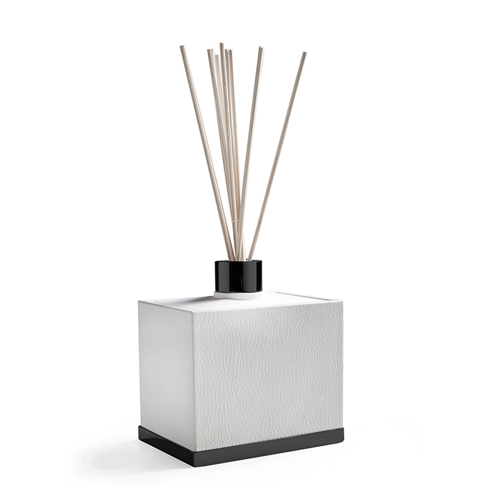 3SC Snowy Ароматический диффузор, настольный, цвет черный матовый SN01PANO