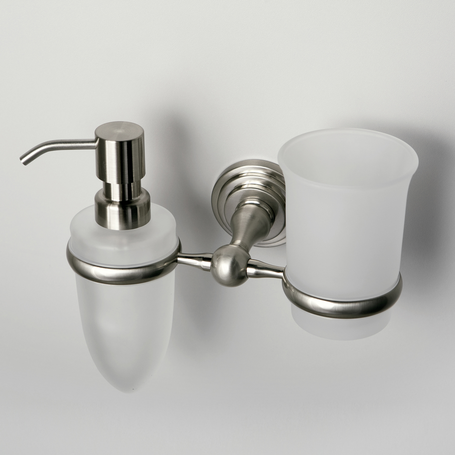 Wasserkraft Ammer Стакан и дозатор с держателем, стеклянный матовый, цвет: хром K-7089