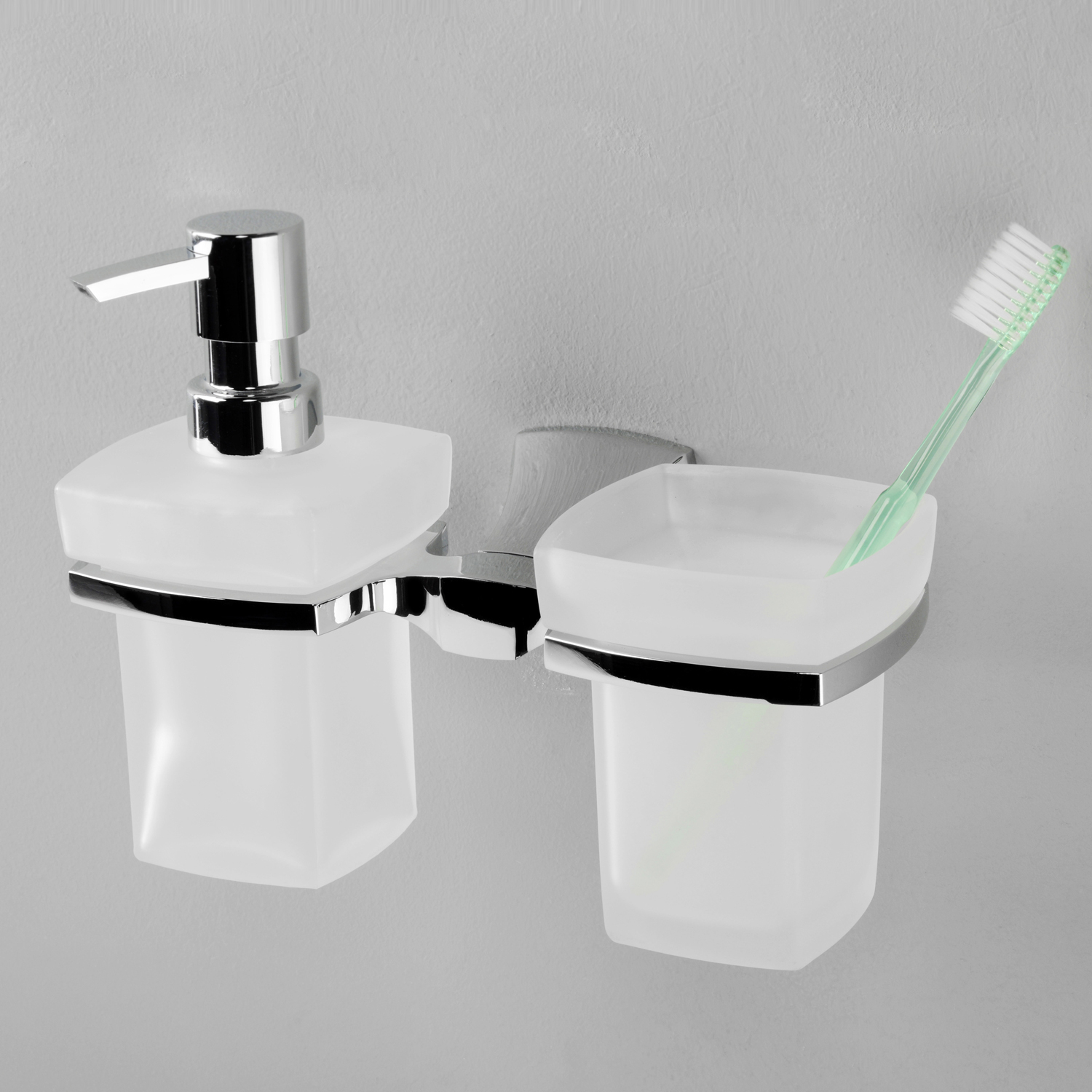 Wasserkraft Wern Стакан и дозатор с держателем, стеклянный матовый, цвет: хром K-2589