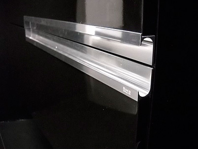 Roca Victoria Nord Black Edition Шкаф-пенал 30х150h см, подвесной, с 2 дверцами, цвет: черный глянец ZRU9000095