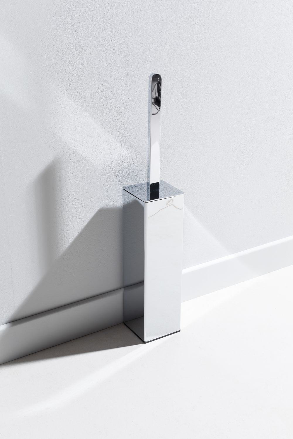 Allen Brau Infinity Ершик для унитаза напольный, латунная колба, цвет: хром 6.21009-00