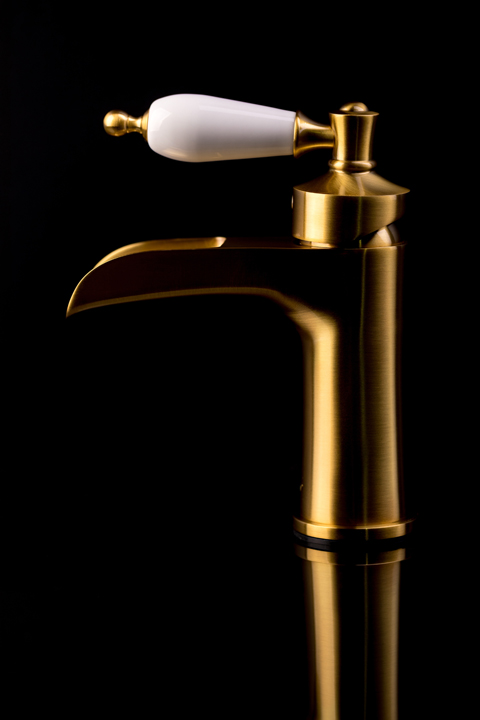 Boheme Vogue Смеситель для раковины без дк, длина излива 11 см, каскад, цвет: gold 211