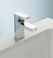 Ravak Chrome Смеситель для раковины, с донным клапаном, длина излива 10,1 см, цвет: хром X070053