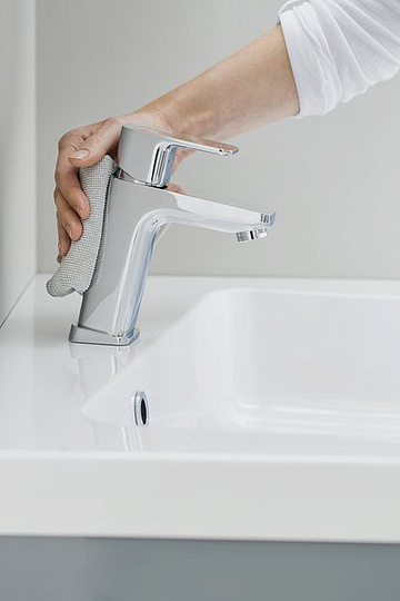 Ravak 10° Смеситель для раковины, без донного клапана, длина излива 11,5 см, цвет: хром X070062