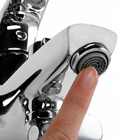 Iddis Vibe Смеситель для ванны и душа, настенный, цвет: хром VIBSB02i02WA