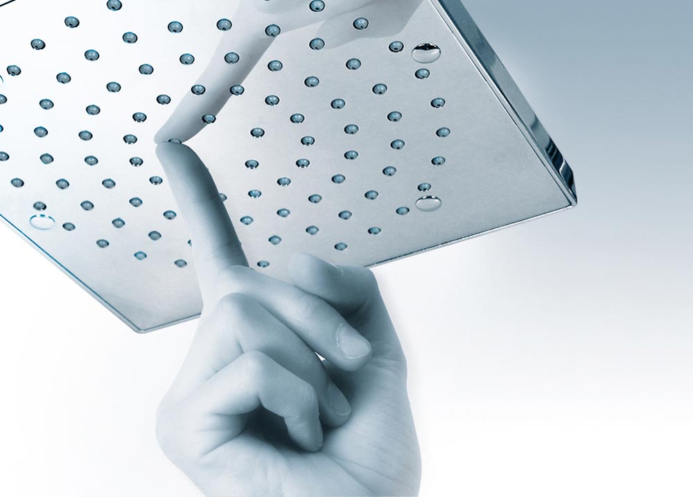 Bossini Cube Верхний душ 26x26 см, 1 вид струи, кронштейн настенный, цвет: chrome H60715G.030