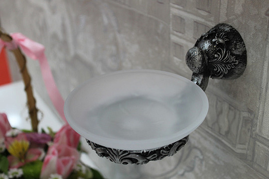 Art&Max Sculpture Мыльница со стеклянной чашей, подвесная, цвет: серебро AM-0685-T