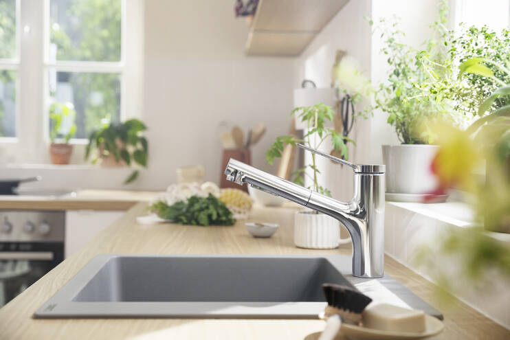 Hansgrohe Zesis Смеситель для кухни с выдвижным изливом, цвет: хром 74803000