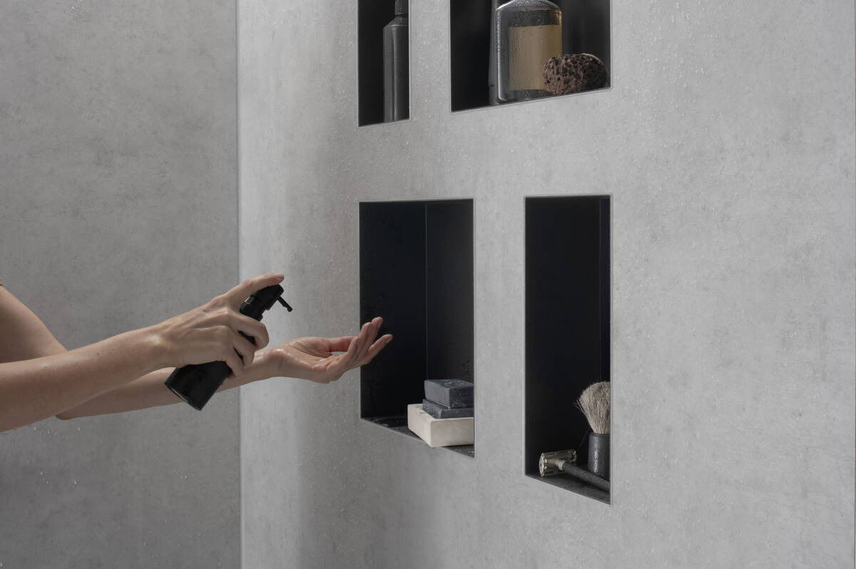 Hansgrohe XtraStoris Minimalistic Полка в нишу встраиваемая 15х10х30h см, цвет: матовый черный 56070670