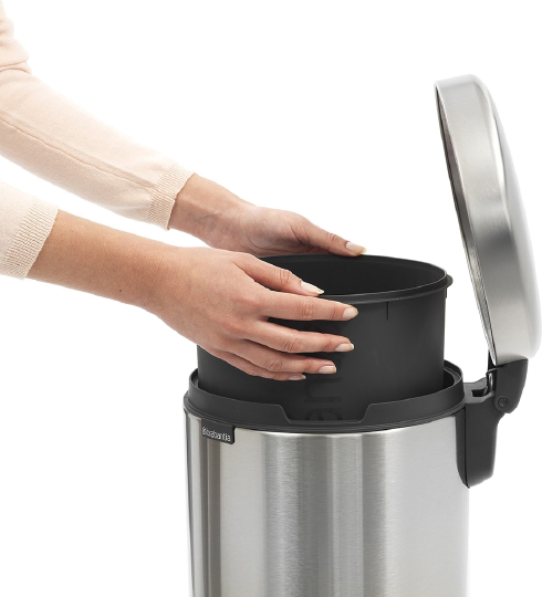 Brabantia NewIcon Мусорное ведро с педалью, нержавеющая сталь на 12л, цвет: стальной матовый FPP 112041