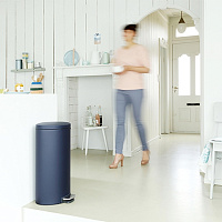 Brabantia FlatBack Мусорное ведро с педалью, нержавеющая сталь на 30л, цвет: минерально-синий 103940