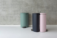 Brabantia FlatBack Мусорное ведро с педалью, нержавеющая сталь на 30л, цвет: минерально-розовый 103988