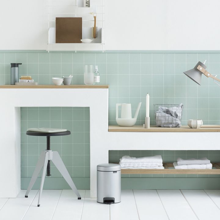 Brabantia NewIcon Мусорное ведро с педалью, нержавеющая сталь на 3л, цвет: серый металлик 113260