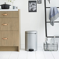 Brabantia NewIcon Мусорное ведро с педалью, нержавеющая сталь на 20л, цвет: серый металлик 114069