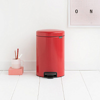 Brabantia NewIcon Мусорное ведро с педалью, нержавеющая сталь на 12л, цвет: пламенно-красный 112003