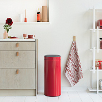 Brabantia Touch Bin New Мусорное ведро нажимн., нержавеющая сталь на 30л, цвет: пламенно-красный 115189