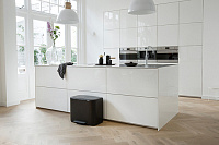 Brabantia Pedal Bin Bo Мусорное ведро с педалью, нержавеющая сталь на 36л, цвет: черный матовый 121463