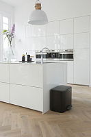 Brabantia Pedal Bin Bo Мусорное ведро с педалью, нержавеющая сталь на 36л, цвет: черный матовый 121463