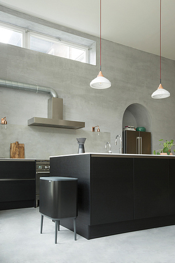 Brabantia Touch Bin Bo Мусорное ведро нажимн., нержавеющая сталь на 34л, цвет: черный матовый 316203