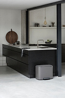 Brabantia Pedal Bin Bo Мусорное ведро с педалью, нержавеющая сталь на 34л, цвет: платиновый 121203